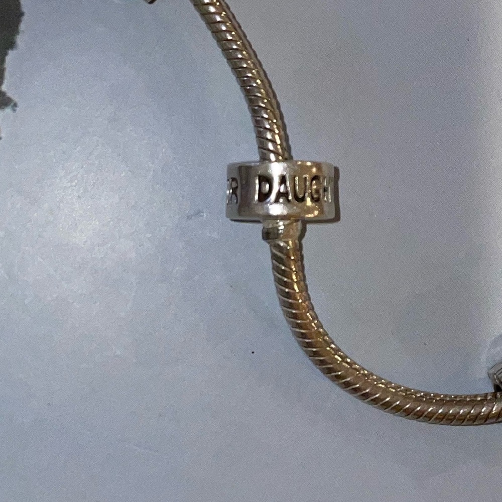 Pandora Charm “Daughter”